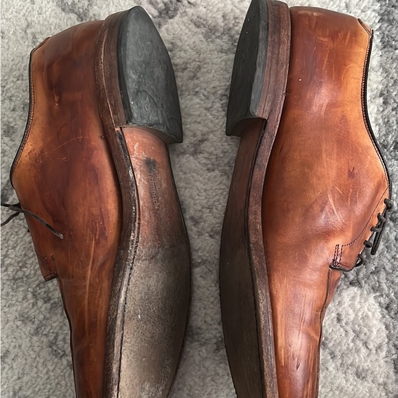 Men’s size 11.5 Allen Edmonds lace up shoes - Picture 4 of 9